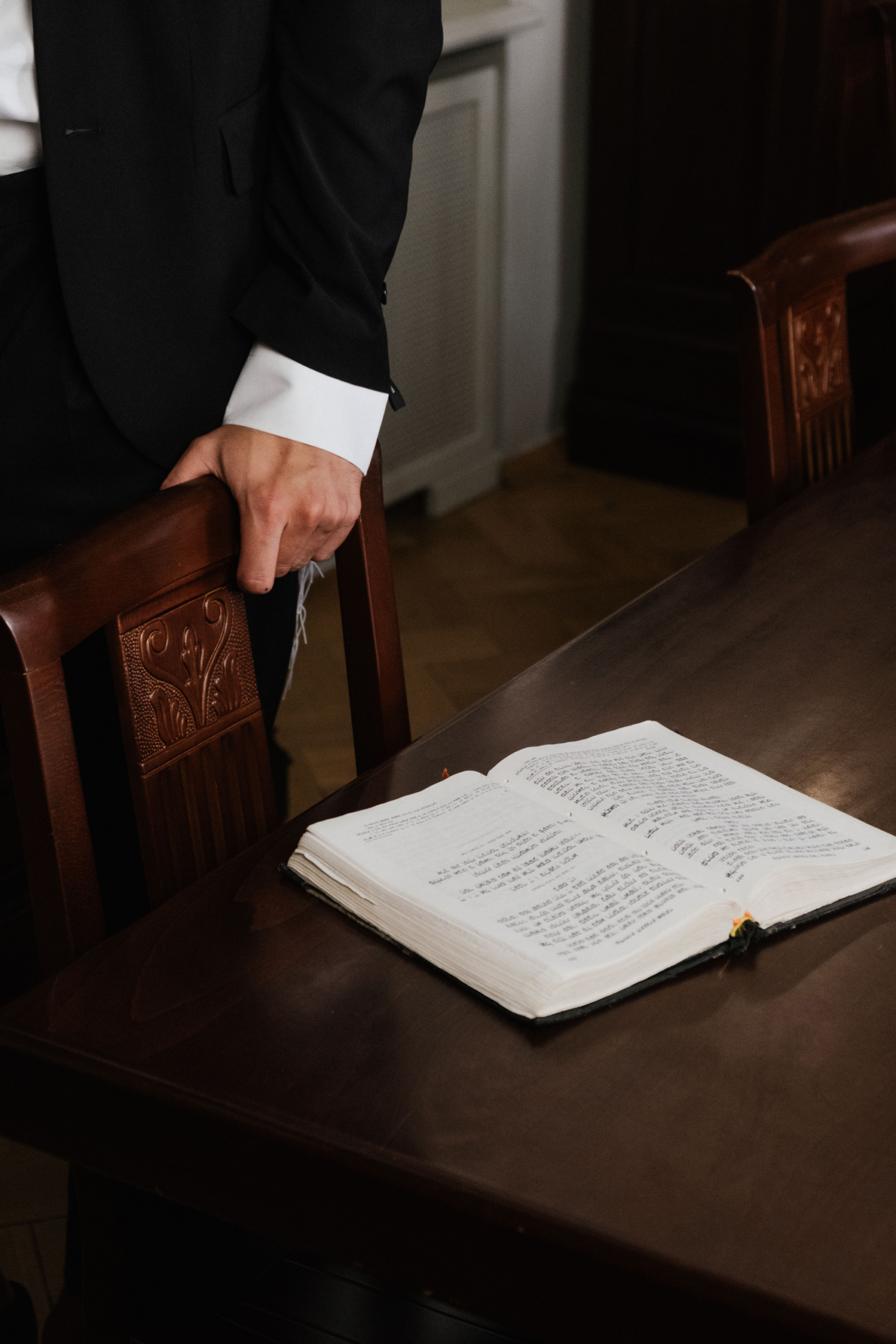 prominent-legal-figures lawyers